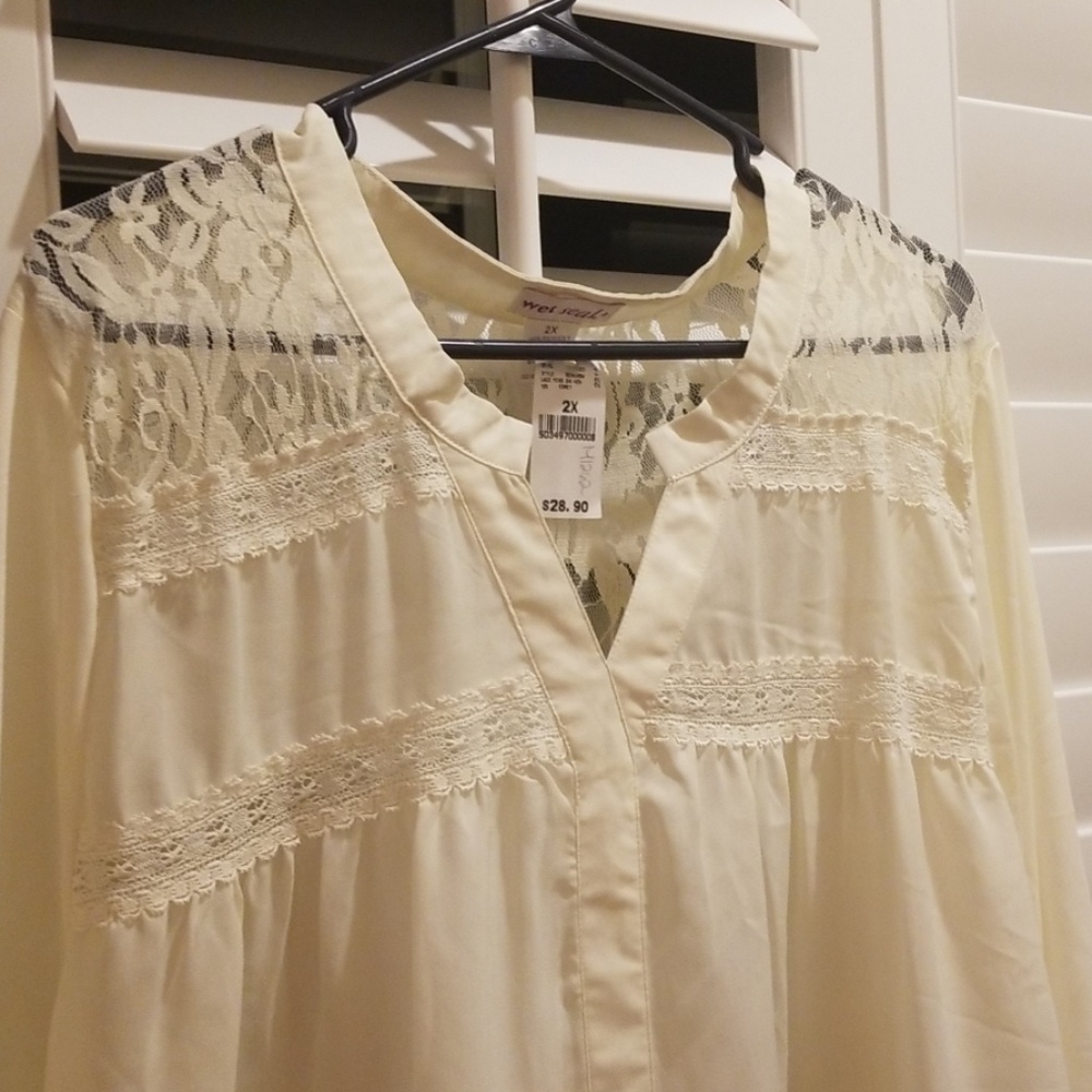 Cream shirt - Picture 2 of 2